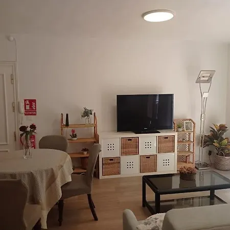 Piso Con Terraza Junto A La Playa * San Sebastián